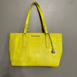 Brahmin Medium Arno in Key Lime EUC